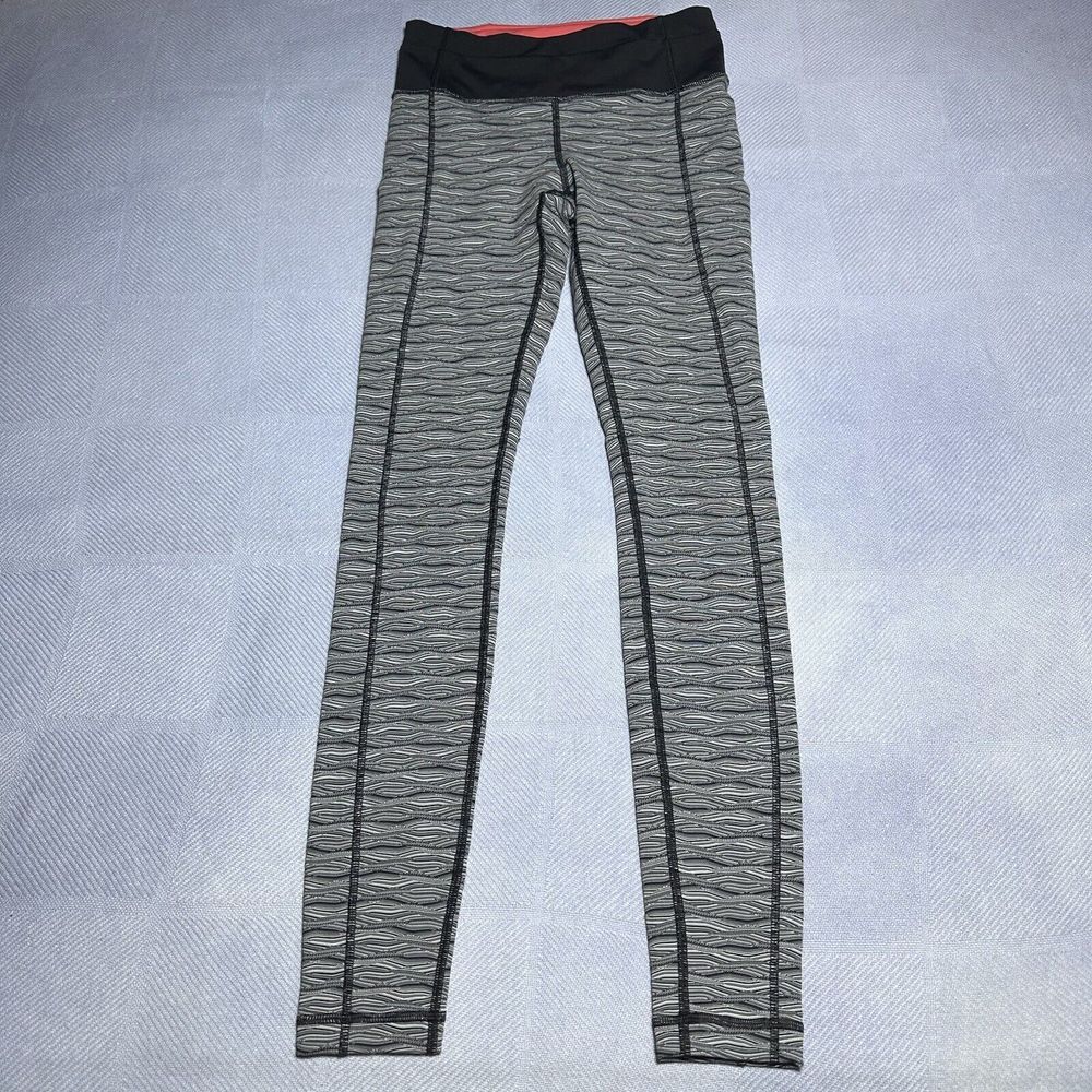 Lululemon Speed Tight II Textured Wave Black Silver Spoon Leggings Women's Sz 4